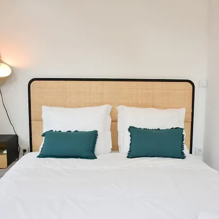 Central, Junto A Praca Da Batalha - F Апартаменты *