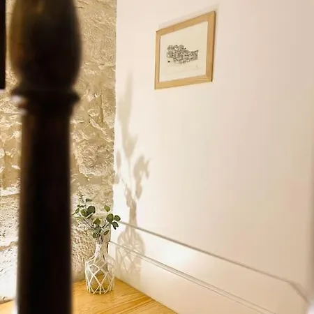 Central, Junto A Praca Da Batalha - F 波尔图