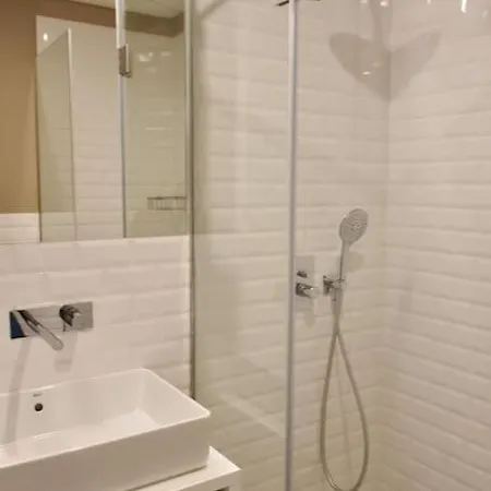 Apartman Central, Junto A Praca Da Batalha - F *