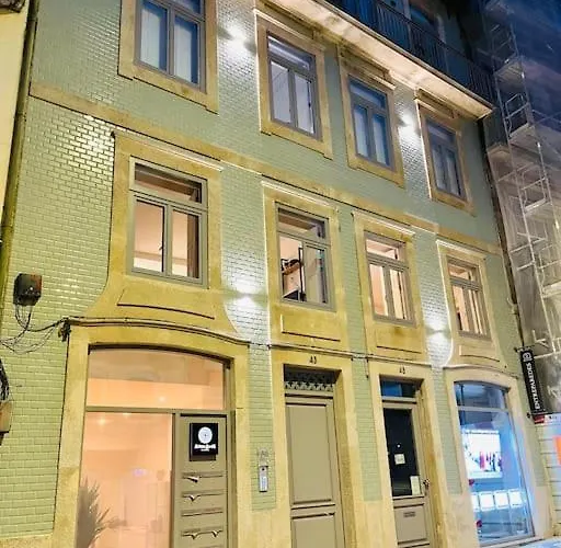 Central, Junto A Praca Da Batalha - F Daire