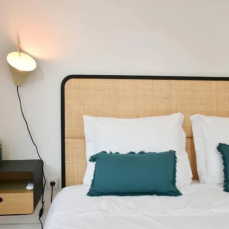 Central, Junto A Praca Da Batalha - F Apartment *